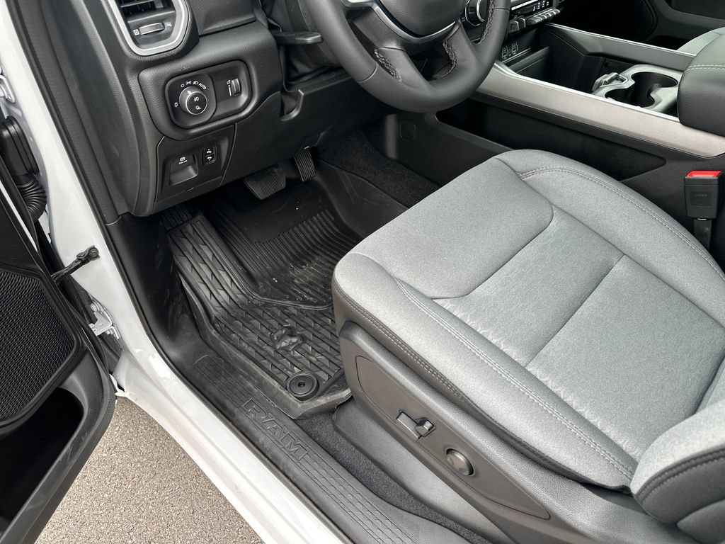 New 2026 RAM 1500 Lone Star AWD/4WD image 19