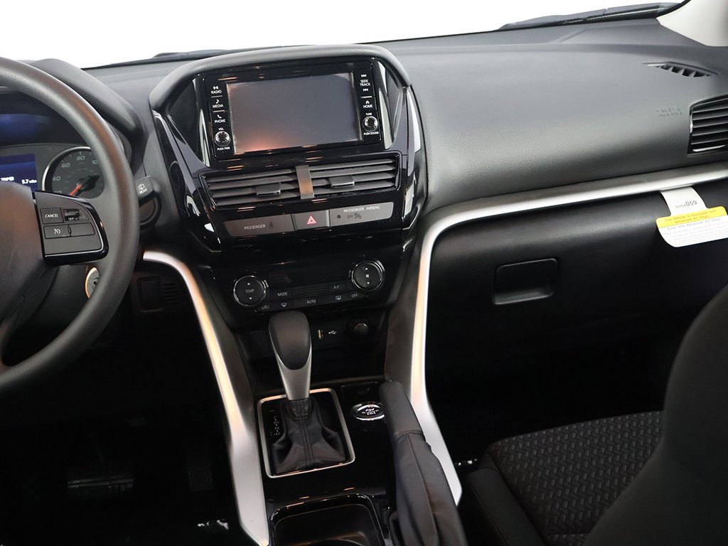New 2025 Mitsubishi Eclipse Cross ES image 32