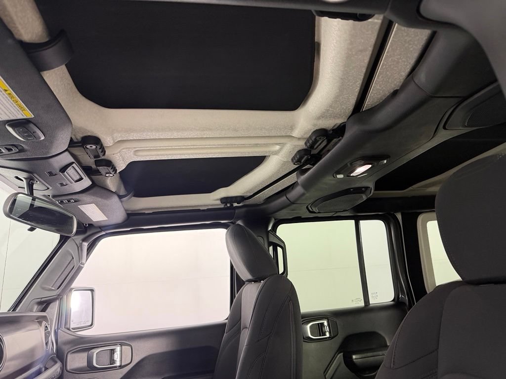 Used 2018 Jeep Wrangler Unlimited Sport S AWD/4WD image 20
