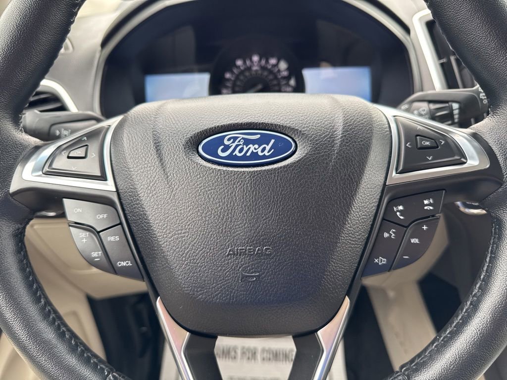 Used 2024 Ford Edge Titanium image 19