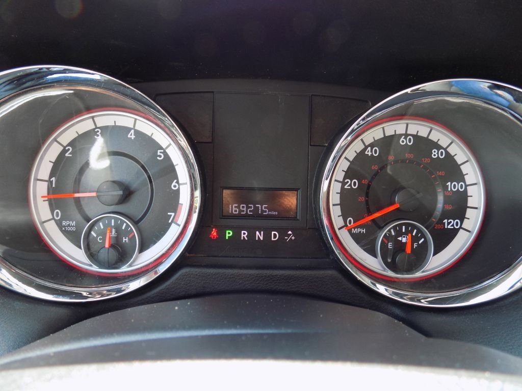 Used 2012 RAM C/V w/ UConnect Hands-Free Group image 15