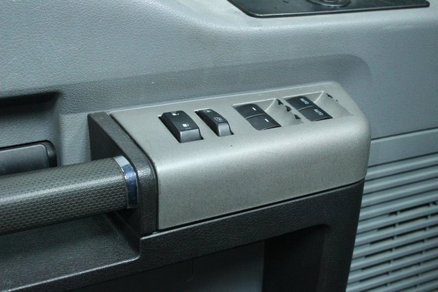 Used 2016 Ford F250 XLT w/ XLT Interior Package image 11