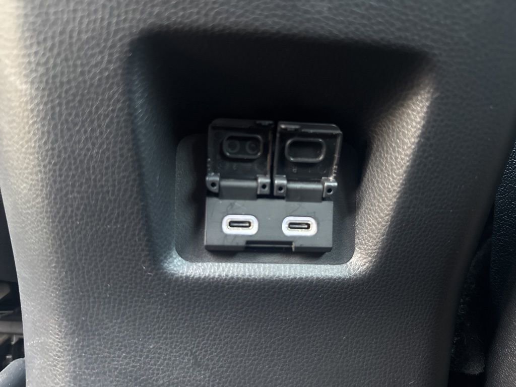 Used 2023 Toyota RAV4 AWD Hybrid image 27