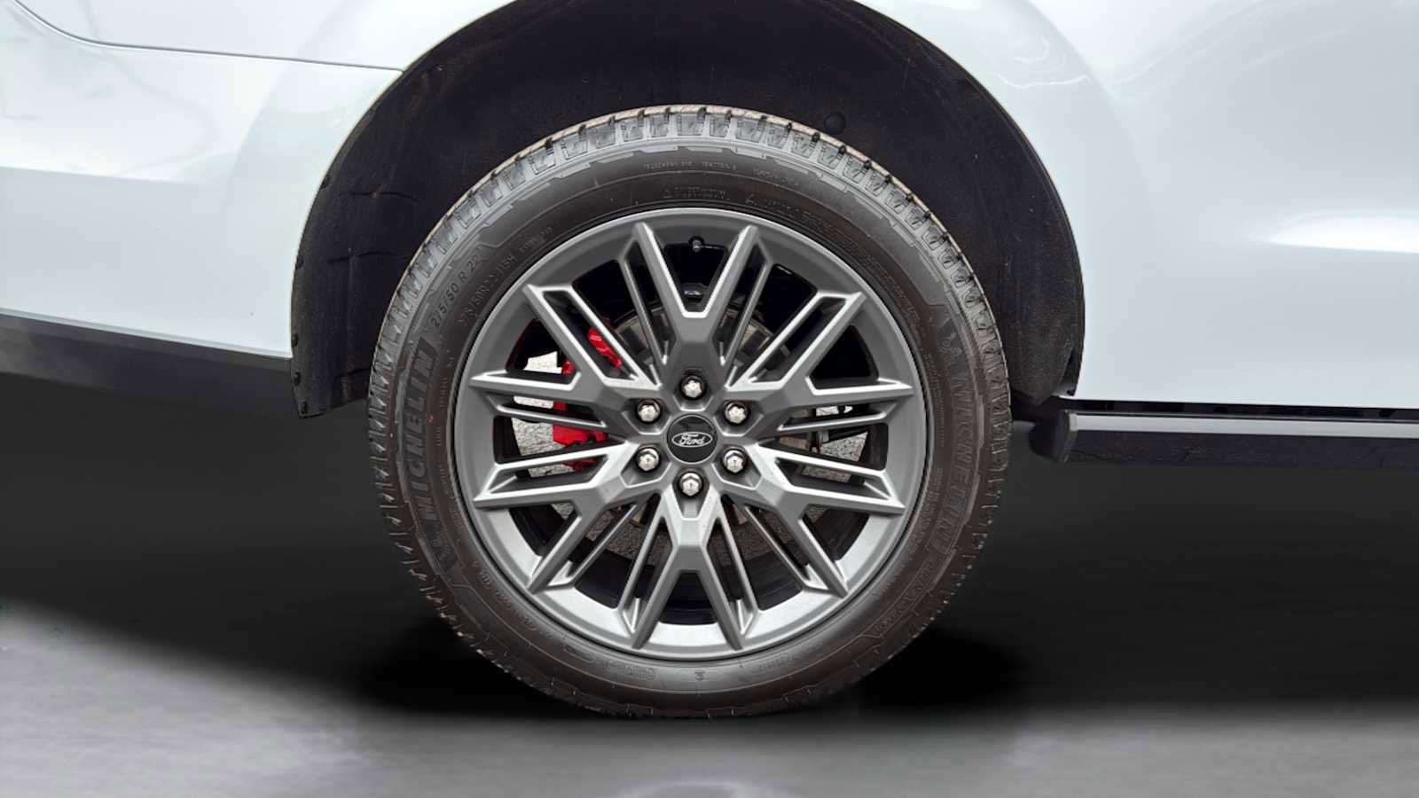 Used 2025 Ford Expedition Platinum w/ Stealth Performance Package image 32