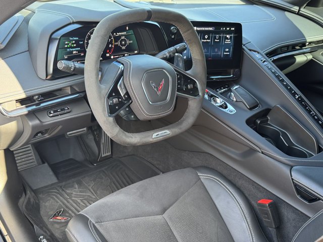 Used 2025 Chevrolet Corvette Z06 w/ Stealth Interior Trim Package RWD image 16