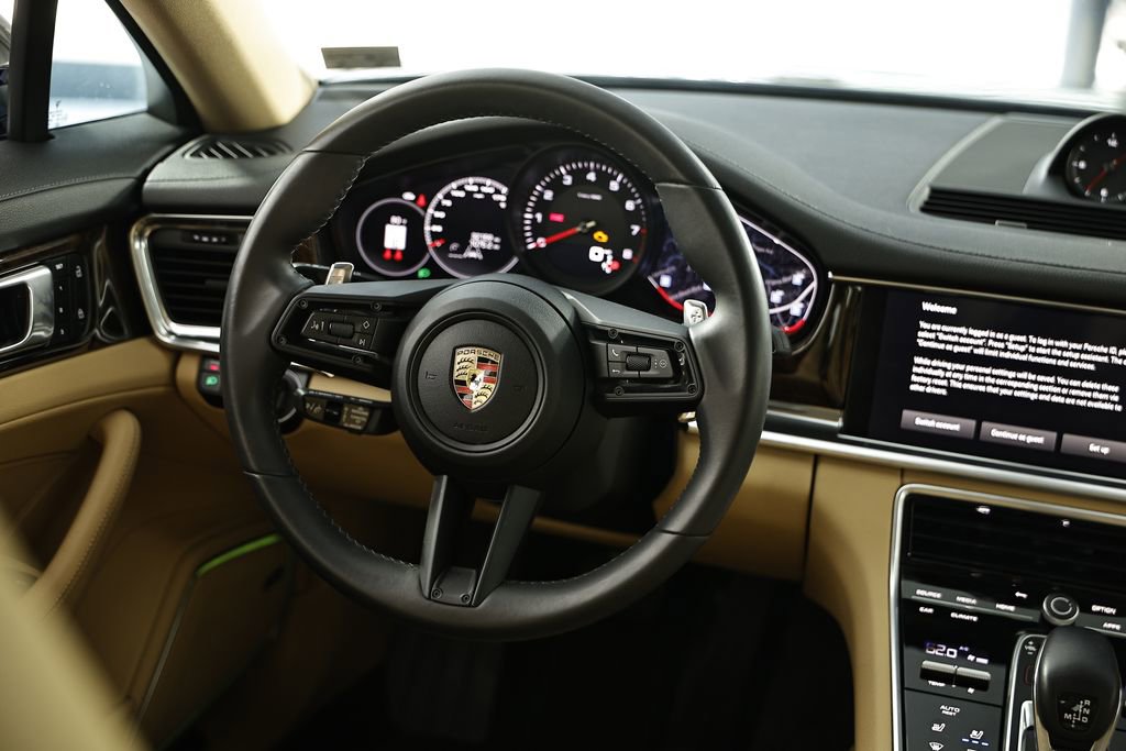 Certified 2023 Porsche Panamera image 29
