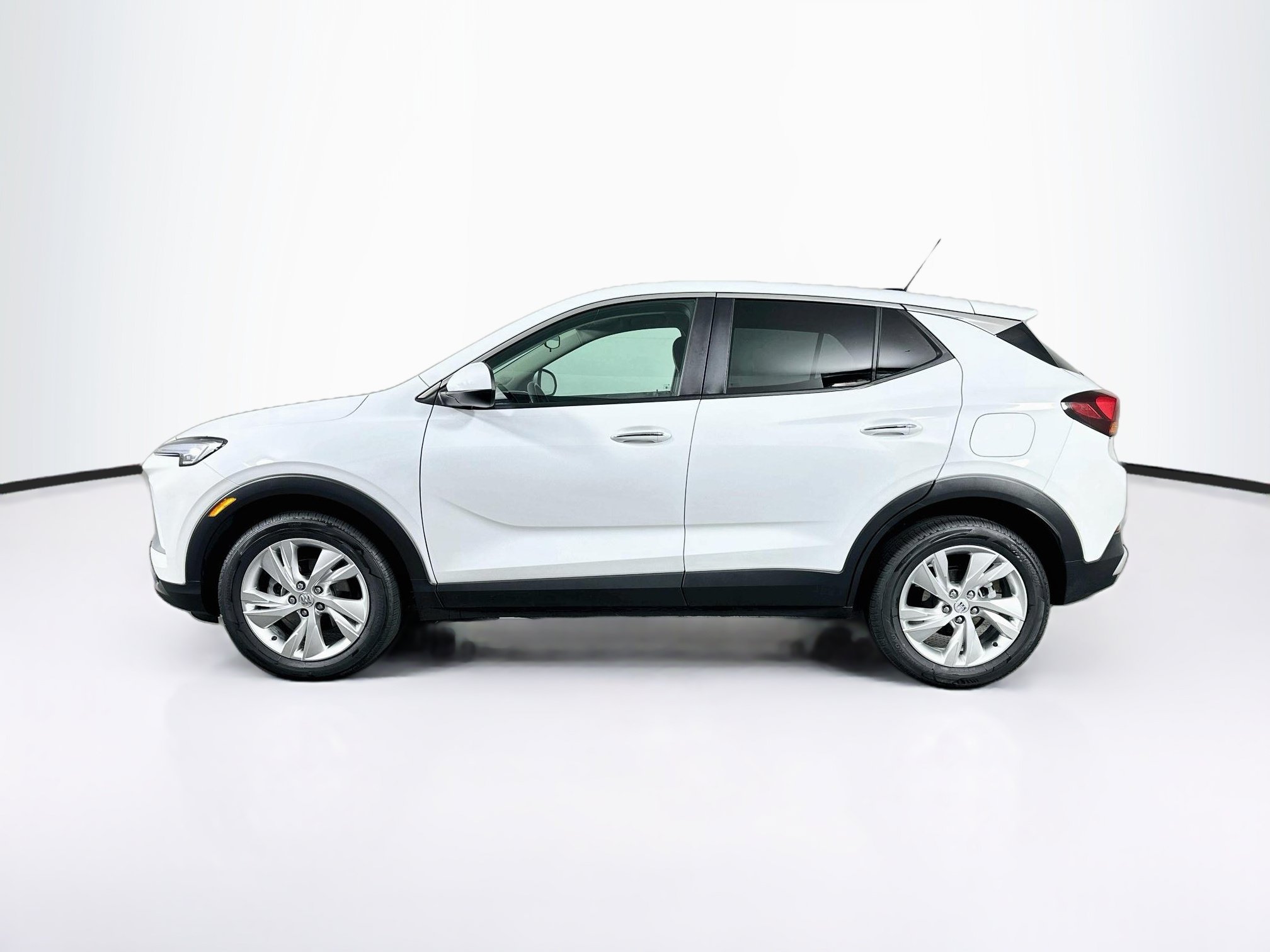 Used 2026 Buick Encore GX Preferred FWD image 4
