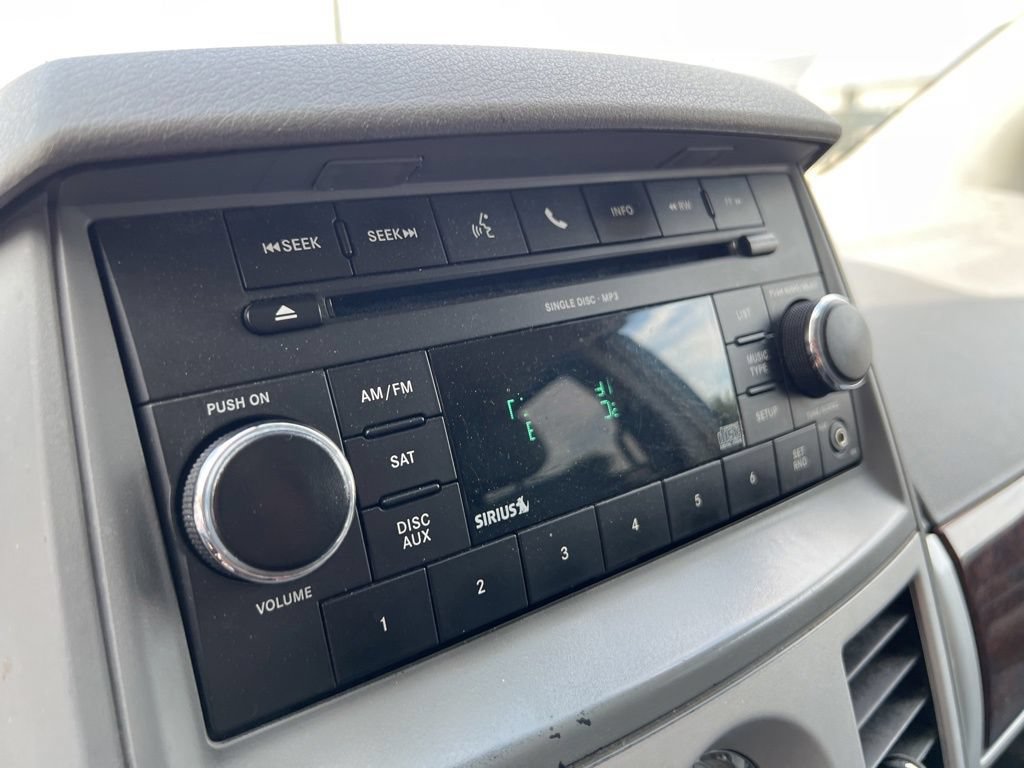 Used 2010 Chrysler Town & Country Touring FWD image 48