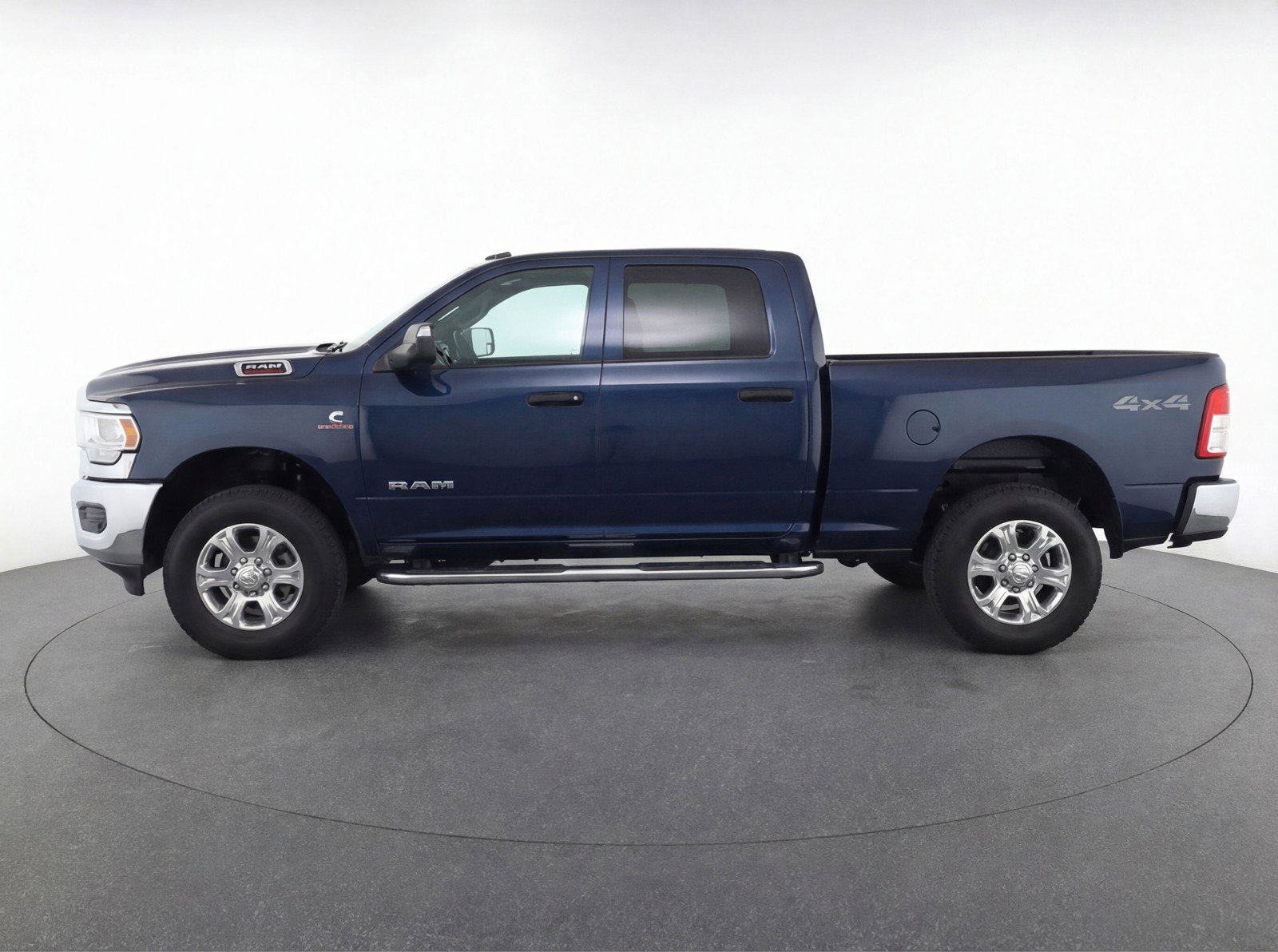 Used 2025 RAM 2500 Big Horn AWD/4WD image 3