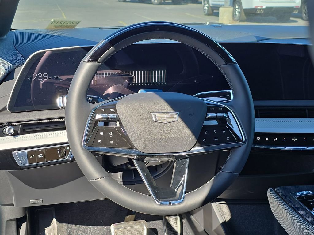 New 2026 Cadillac Optiq Luxury 1 image 19
