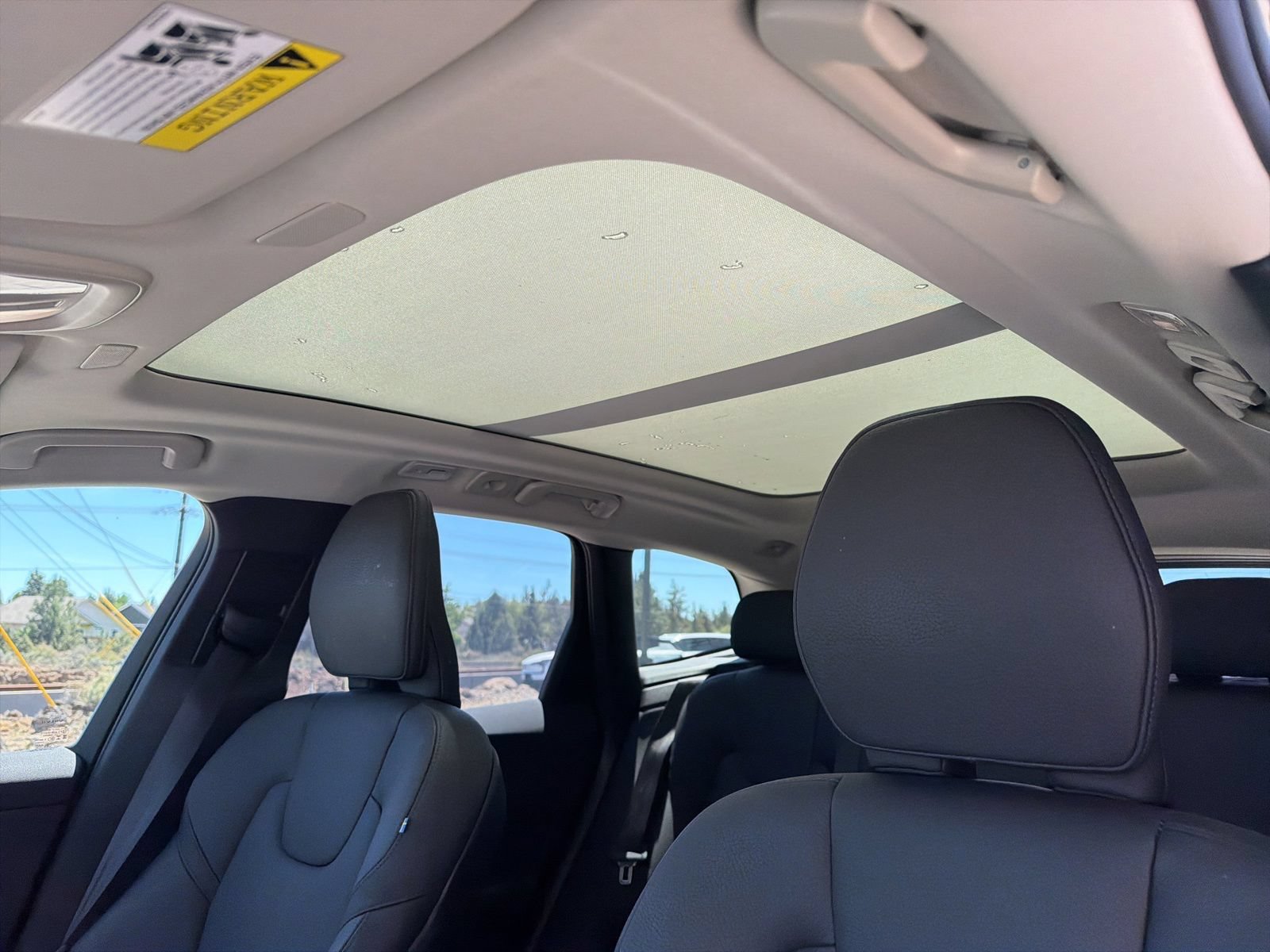 Used 2025 Volvo XC60 B5 Plus w/ Climate Package AWD/4WD image 17