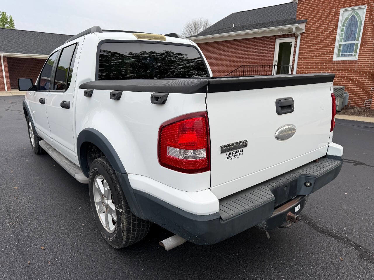 Used 2007 Ford Explorer Sport Trac XLT image 5