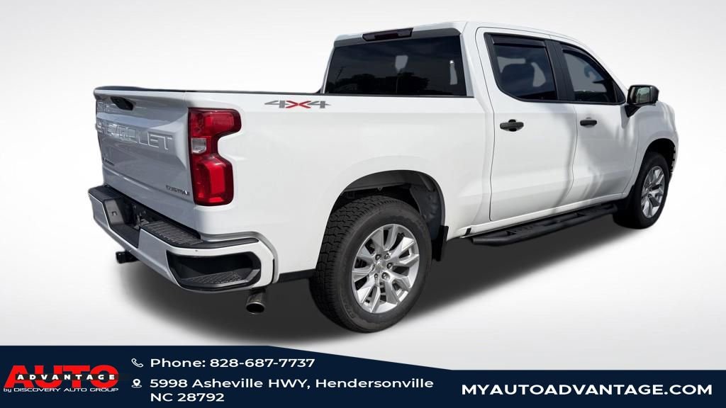 Used 2019 Chevrolet Silverado 1500 Custom w/ Custom Convenience Package AWD/4WD image 3