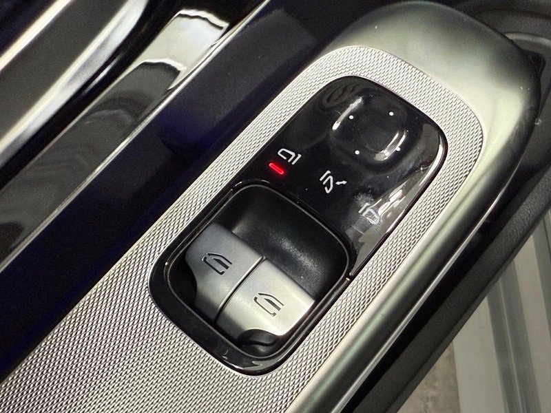 New 2026 Mercedes-Benz CLE 300 4MATIC Coupe image 17