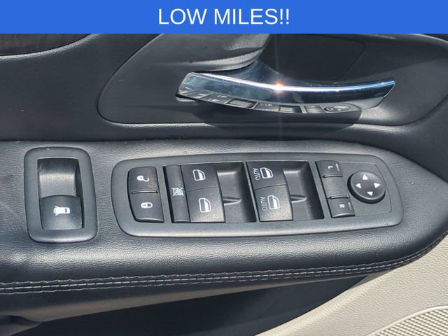 Used 2020 Dodge Grand Caravan SE w/ UConnect Hands-Free Group FWD image 14