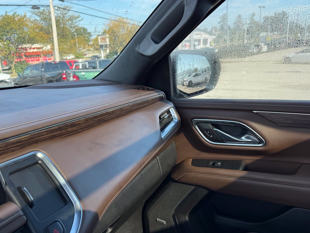 Used 2021 Chevrolet Tahoe High Country w/ Premium Package AWD/4WD image 23