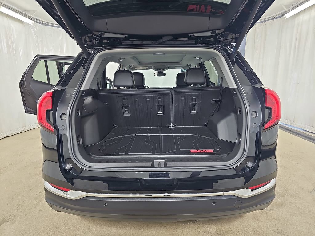 Certified 2024 GMC Terrain SLT w/ LPO, Floor Liner Package image 15