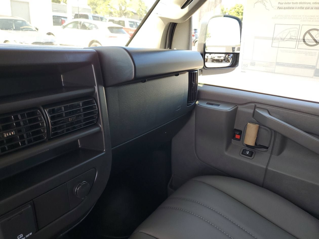 New 2026 GMC Savana 2500 Extended RWD image 24