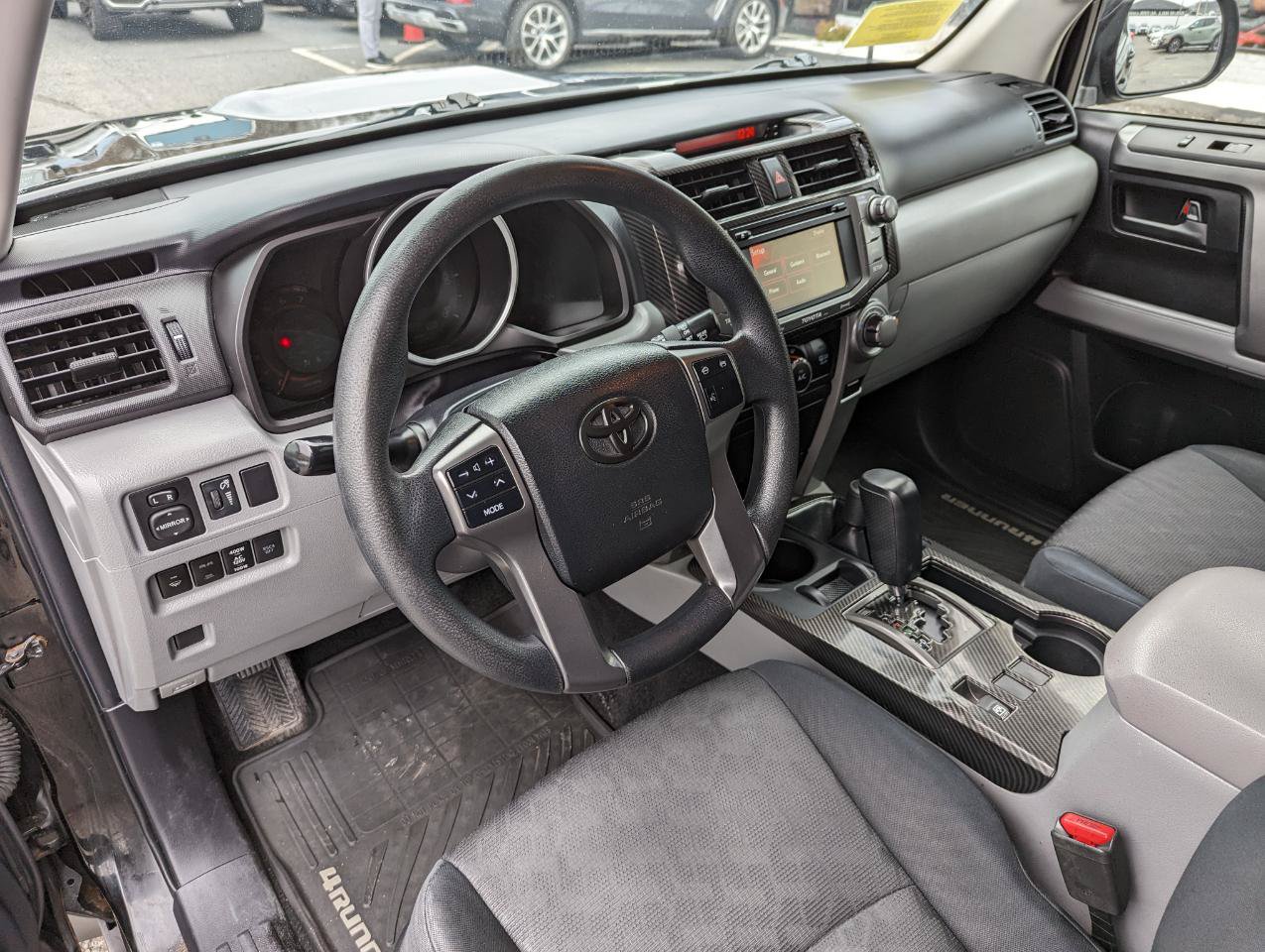 Used 2012 Toyota 4Runner Trail AWD/4WD image 13