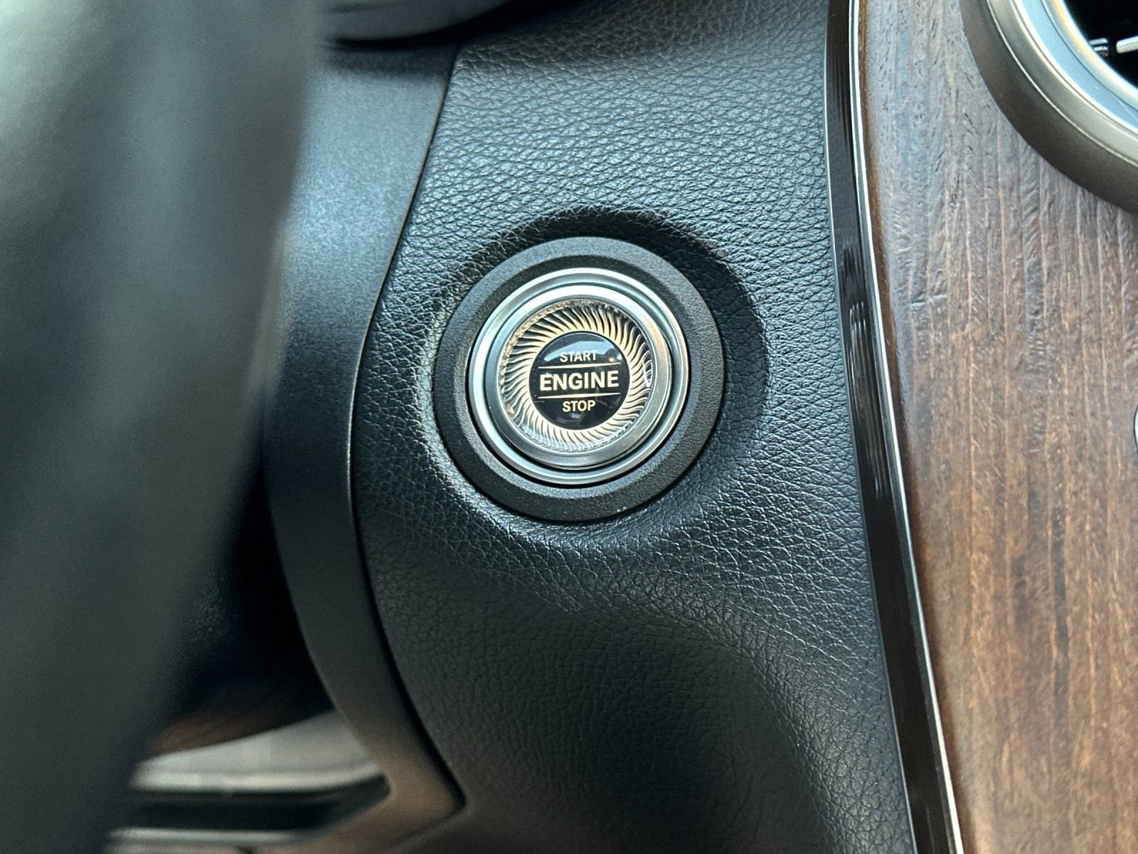 Used 2020 Mercedes-Benz C 300 Cabriolet image 24