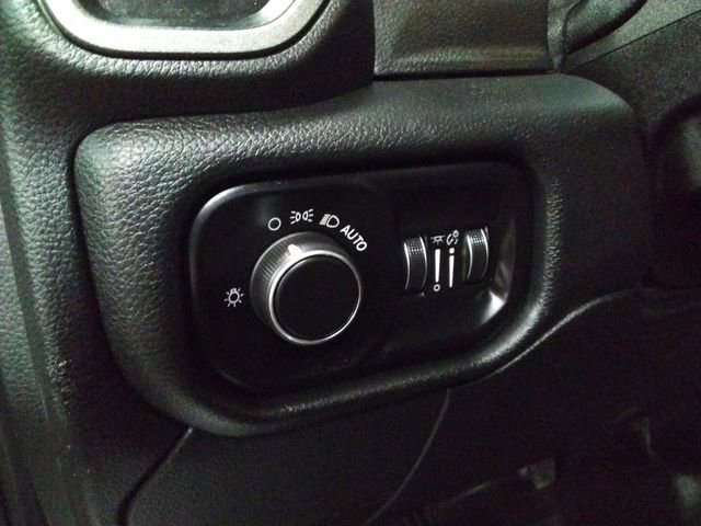 Used 2019 RAM 3500 Tradesman image 24