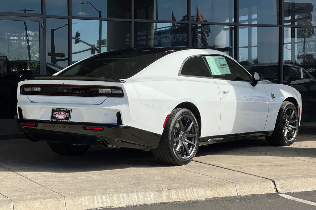 New 2026 Dodge Charger Scat Pack w/ Blacktop Package AWD/4WD image 4