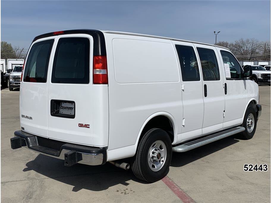 Used 2024 GMC Savana 2500 w/ Driver Convenience Package image 2