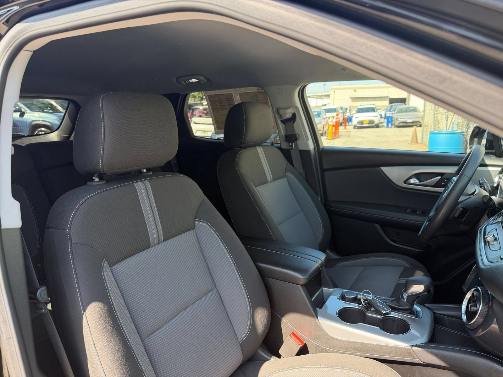 Used 2025 Chevrolet Blazer LT FWD image 37