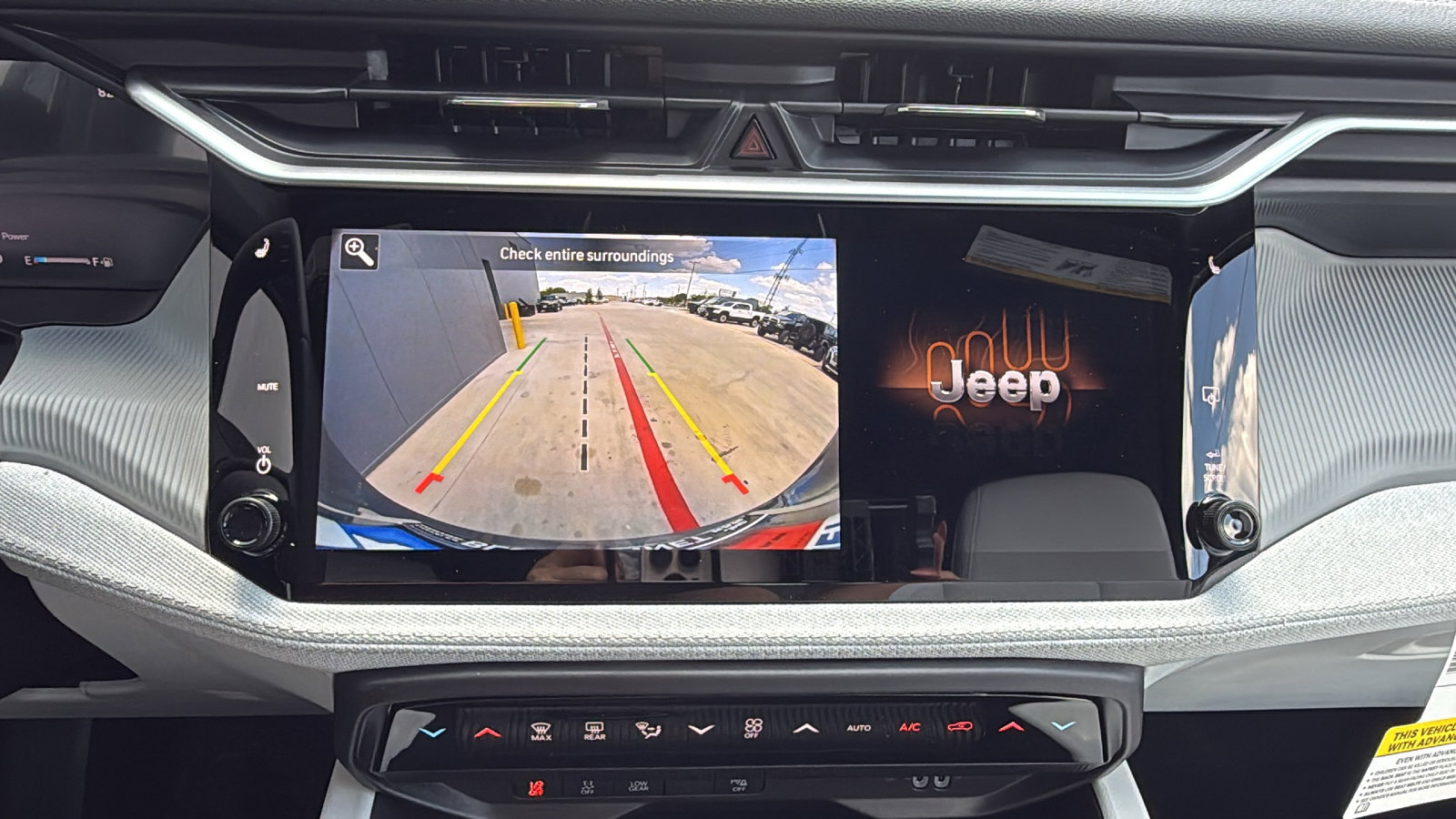 New 2026 Jeep Cherokee Laredo AWD/4WD image 23