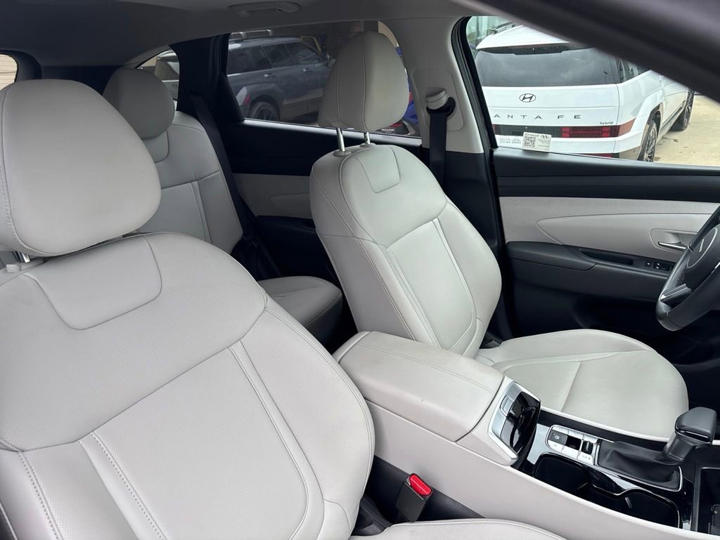 Certified 2025 Hyundai Tucson SEL FWD image 16