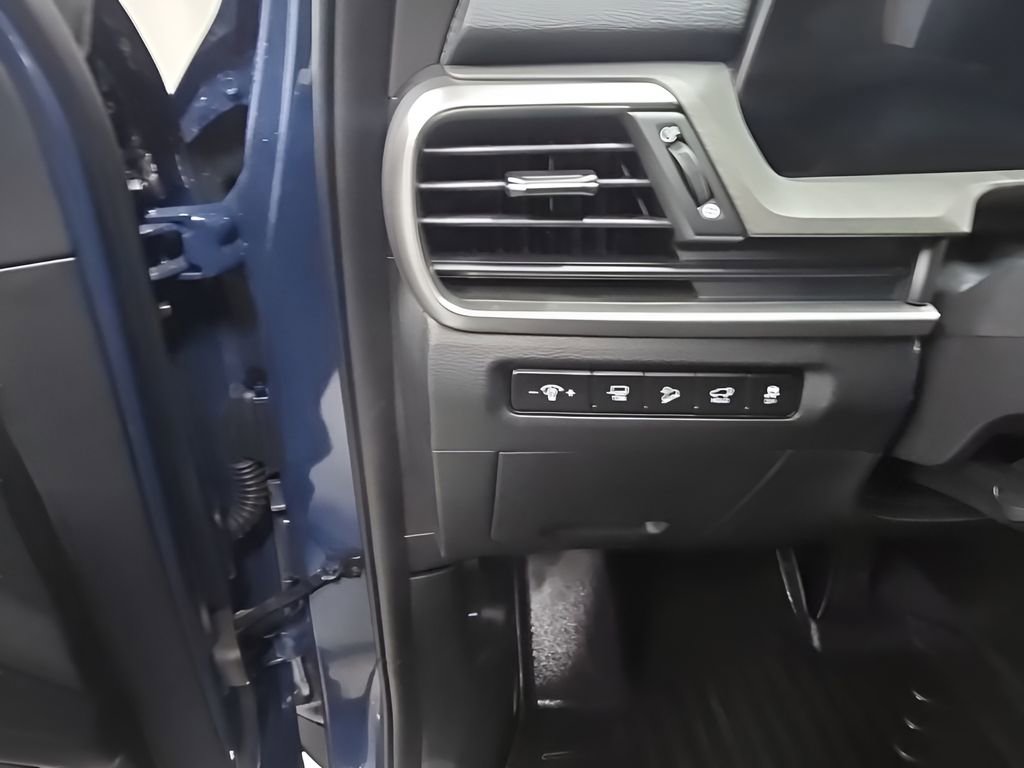 Used 2024 Kia Telluride EX X-Line AWD/4WD image 11