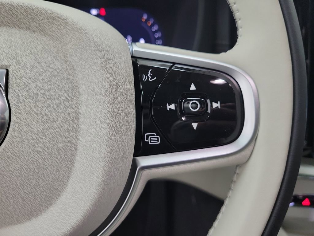 New 2026 Volvo XC60 B5 Ultra w/ Protection Package Premier AWD/4WD image 25