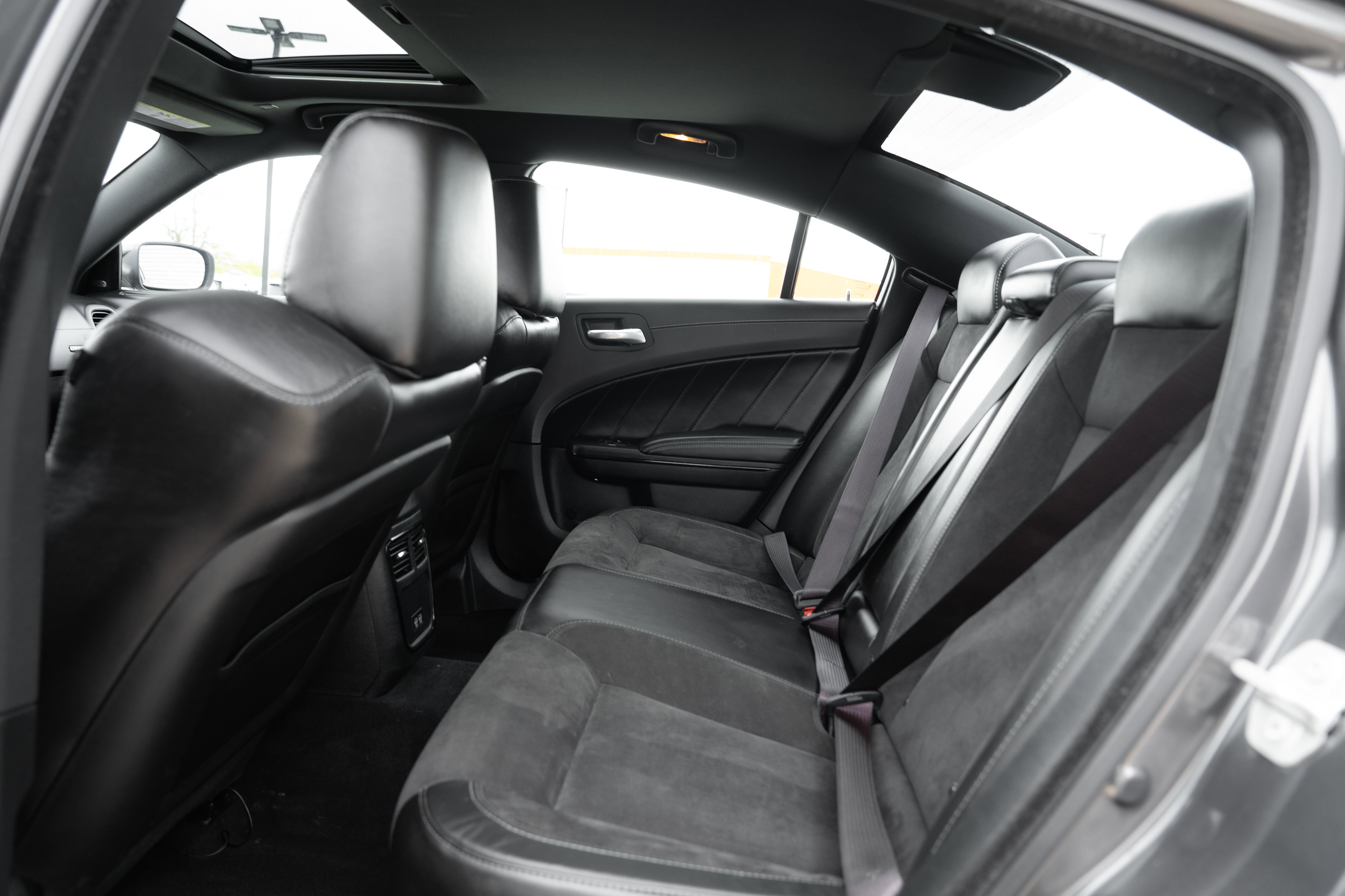 Used 2023 Dodge Charger R/T w/ Plus Group RWD image 24