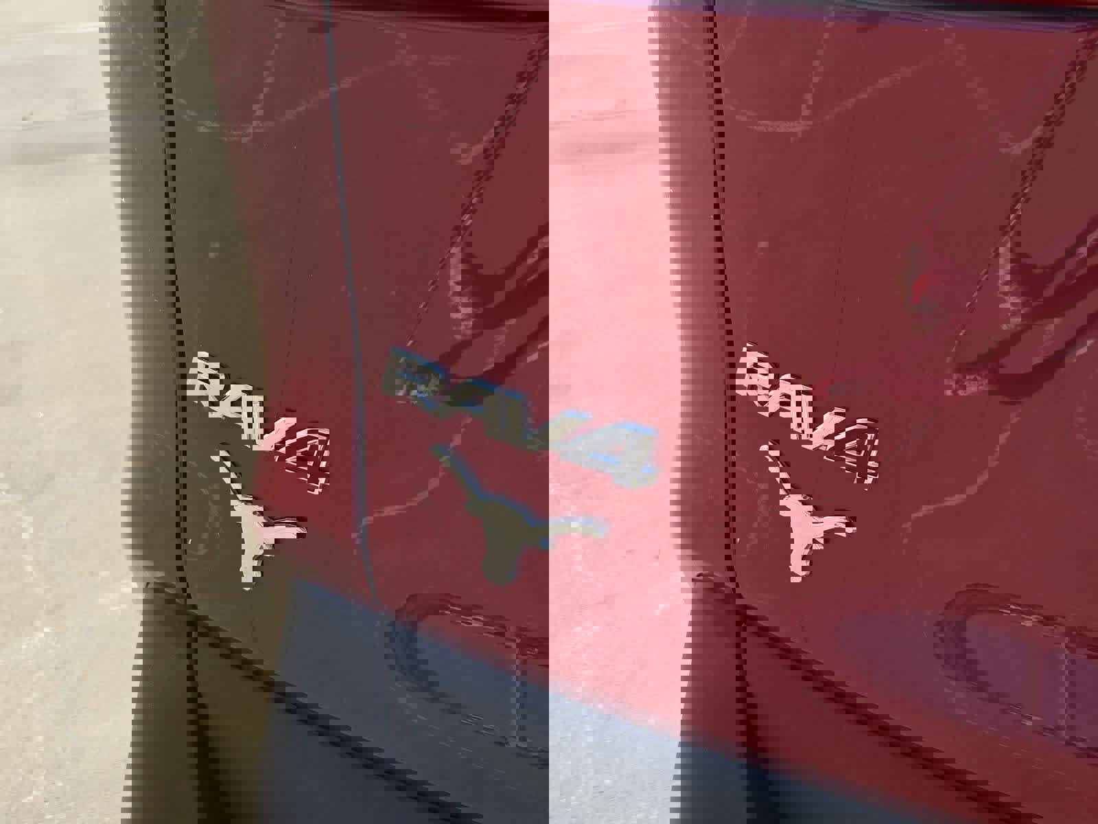 Used 2021 Toyota RAV4 XLE Premium image 12