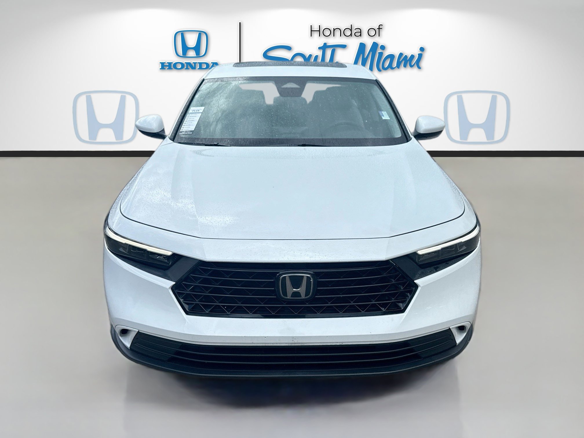 Used 2023 Honda Accord EX image 1