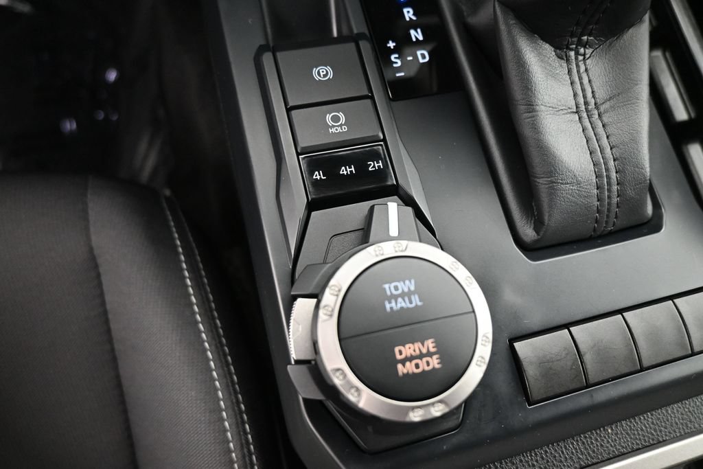 Used 2025 Toyota Tacoma TRD Sport AWD/4WD image 14