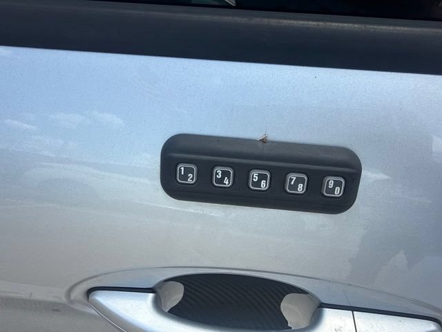 Used 2016 Ford C-MAX SE w/ Equipment Group 201A FWD image 18