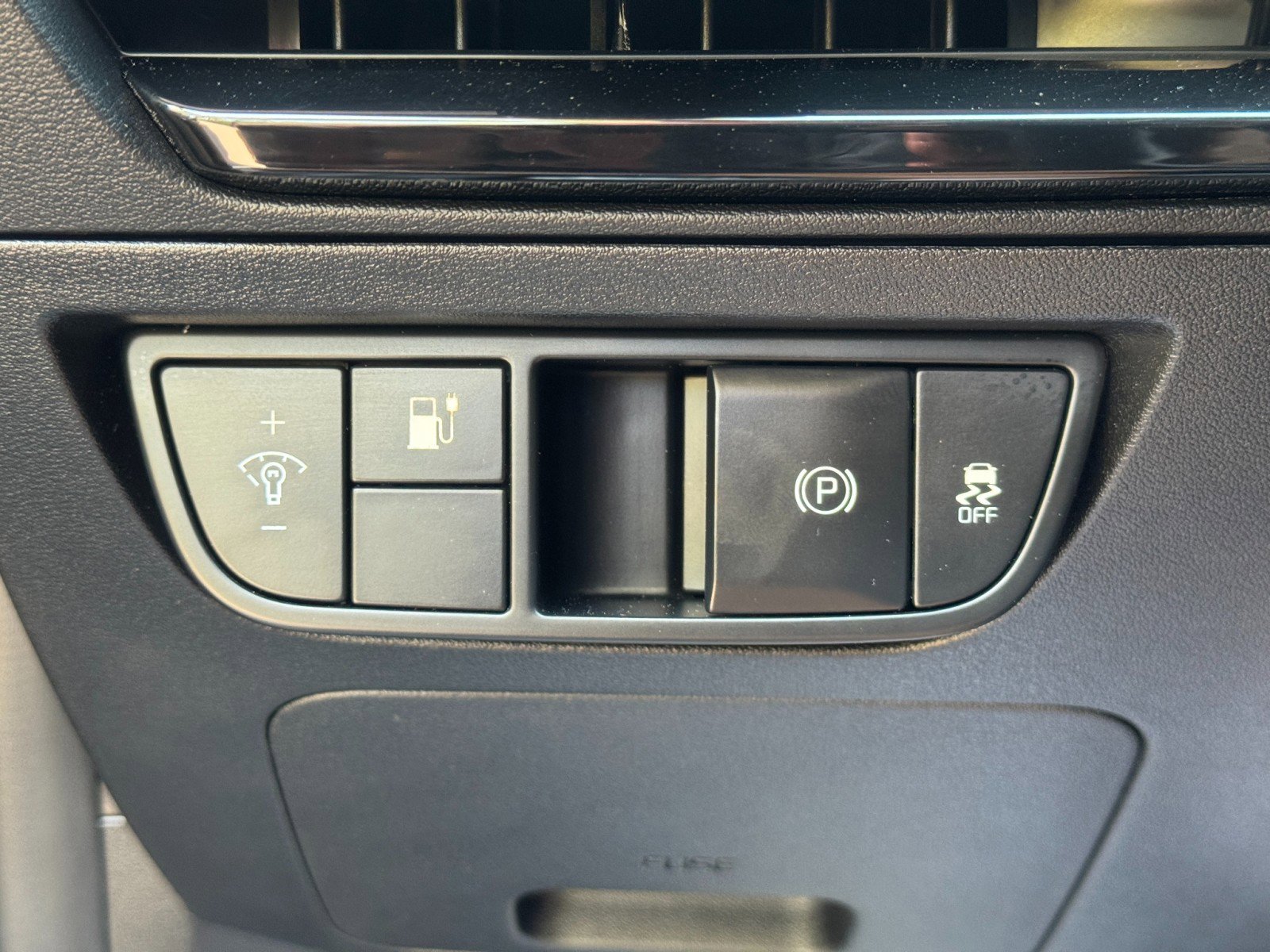 Used 2022 Kia EV6 Light RWD image 17