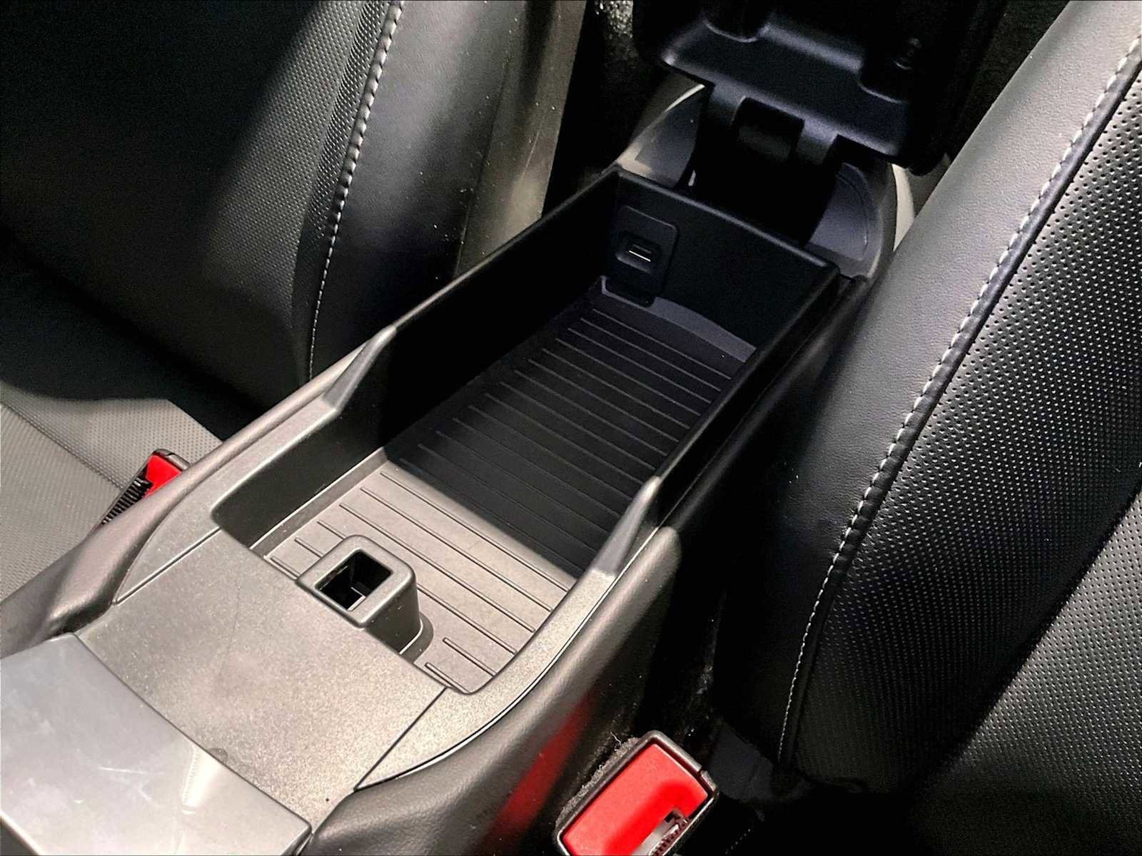 Used 2024 Porsche 718 Boxster image 35