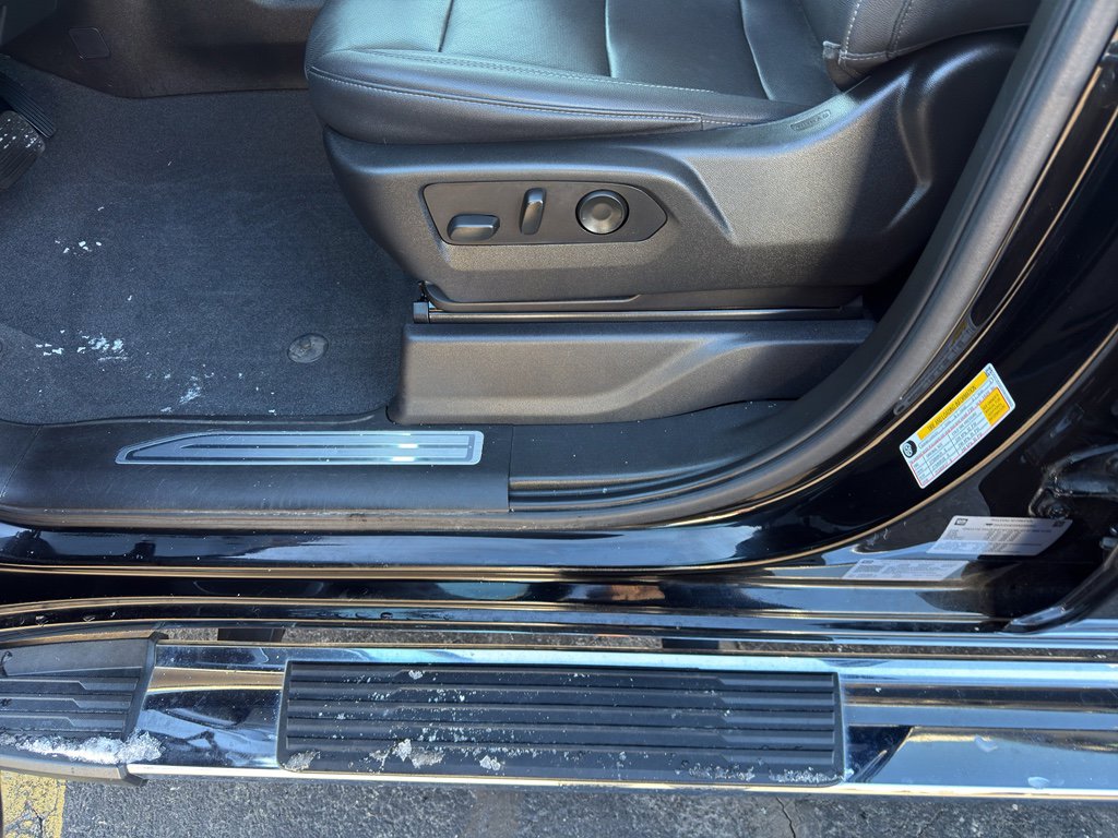 Used 2022 Chevrolet Silverado 1500 LTZ w/ LTZ Premium Package image 15