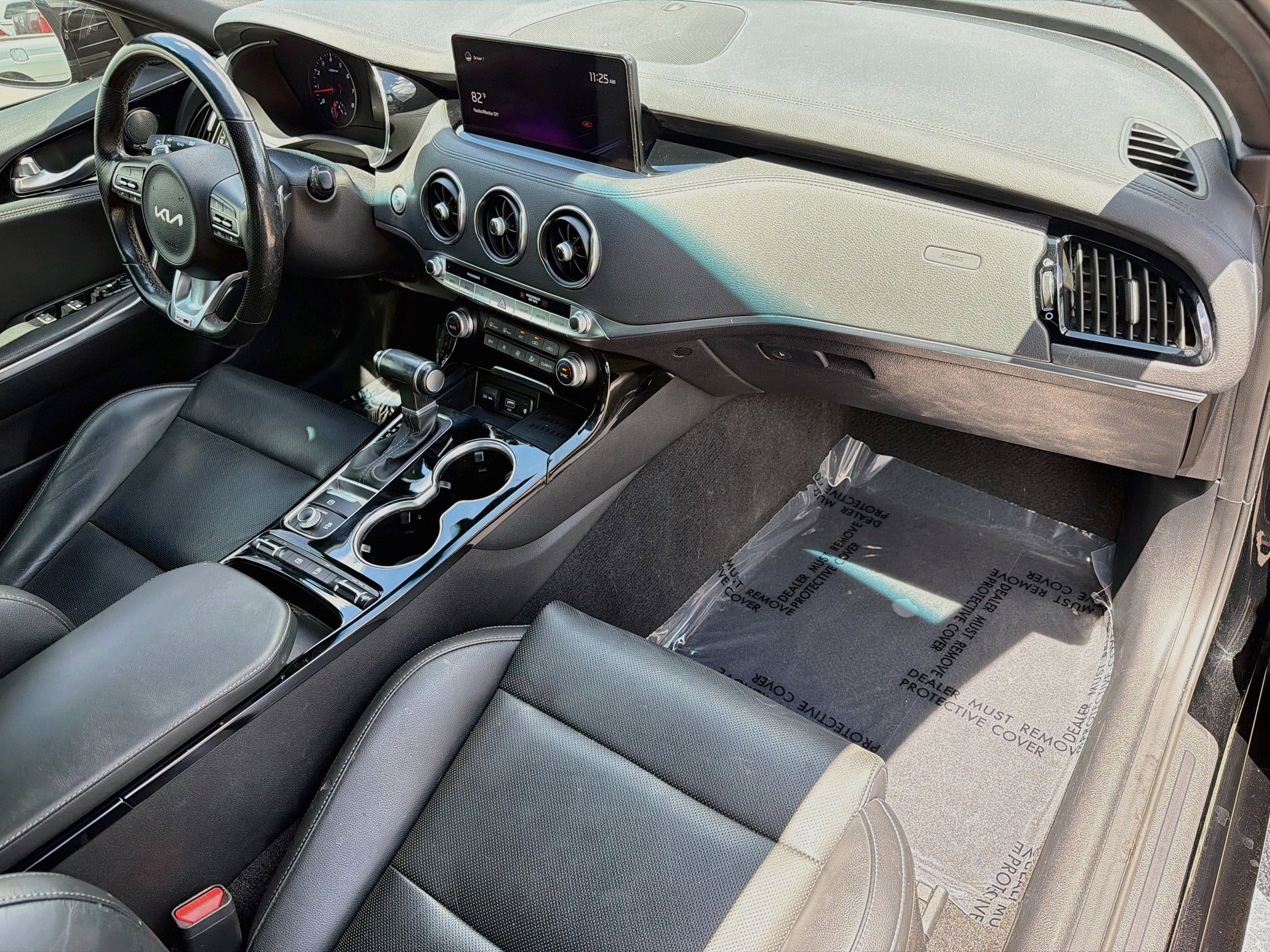Used 2022 Kia Stinger GT-Line w/ Sun & Sound Package RWD image 13