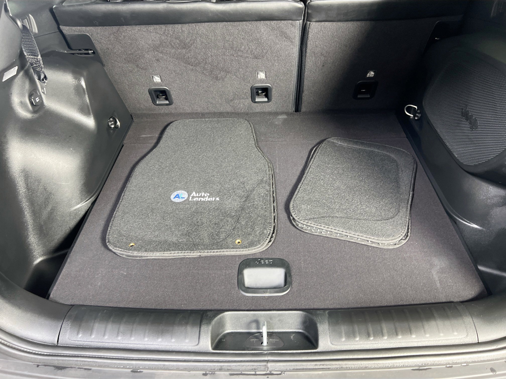 Used 2022 Jeep Cherokee Latitude Lux w/ Sun & Sound Group image 25