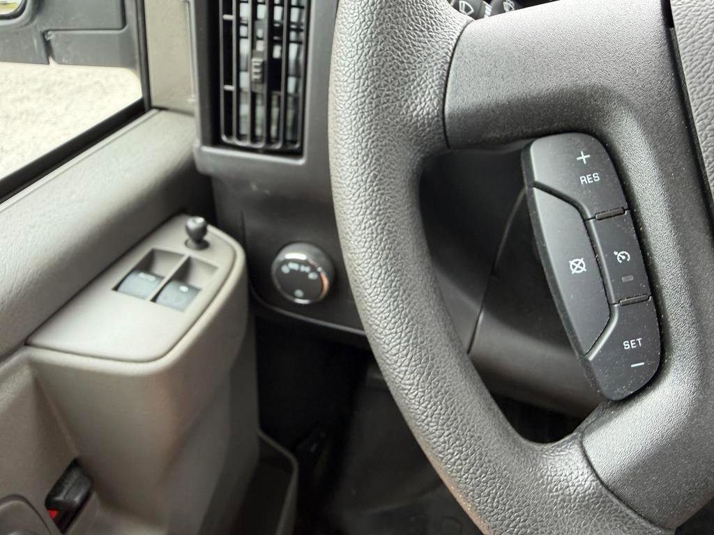 Used 2025 Chevrolet Express 2500 w/ Driver Convenience Package image 19