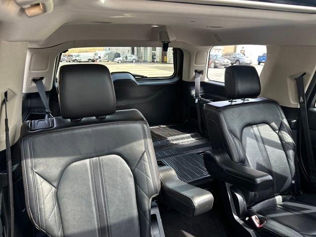 Used 2020 Ford Expedition Platinum image 30