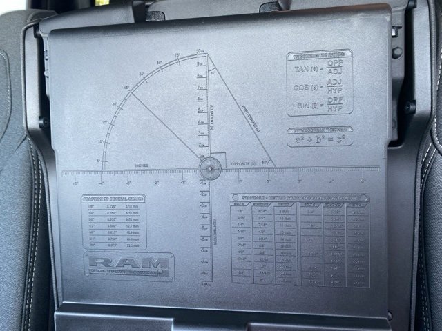 New 2026 RAM 1500 4x4 Crew Cab image 23