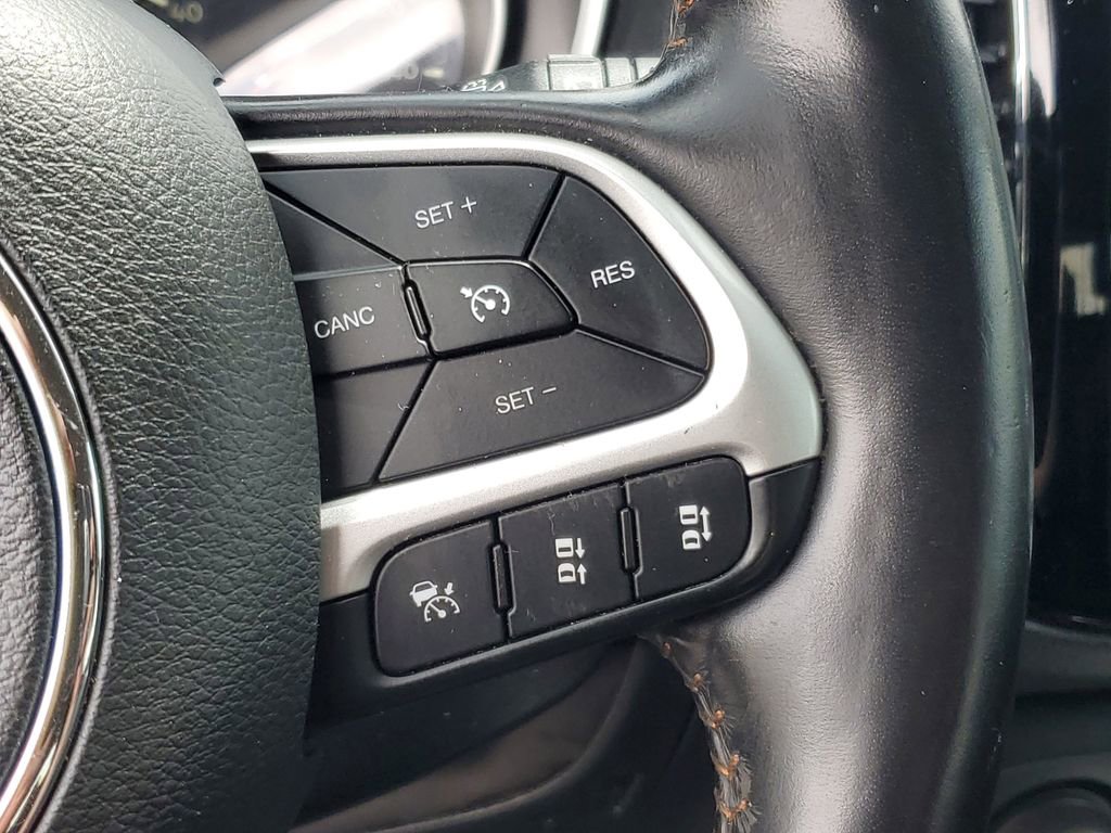 Used 2021 Jeep Compass Limited FWD image 17
