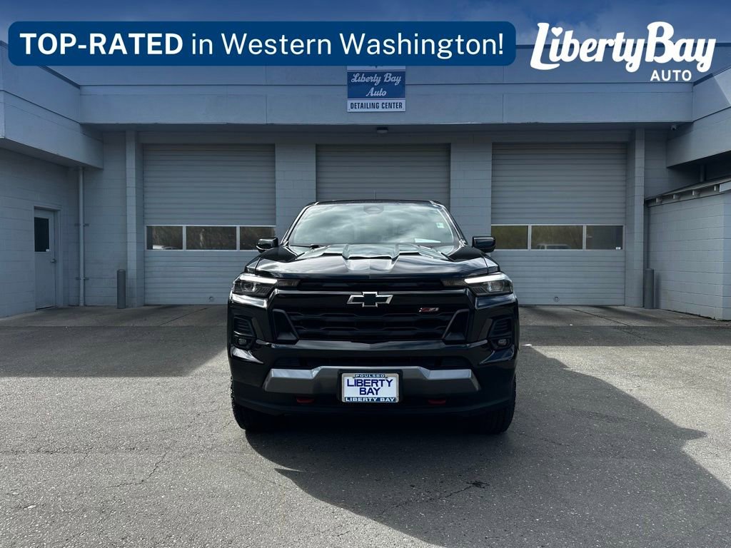 Used 2024 Chevrolet Colorado Z71 w/ Z71 Convenience Package 2 image 5