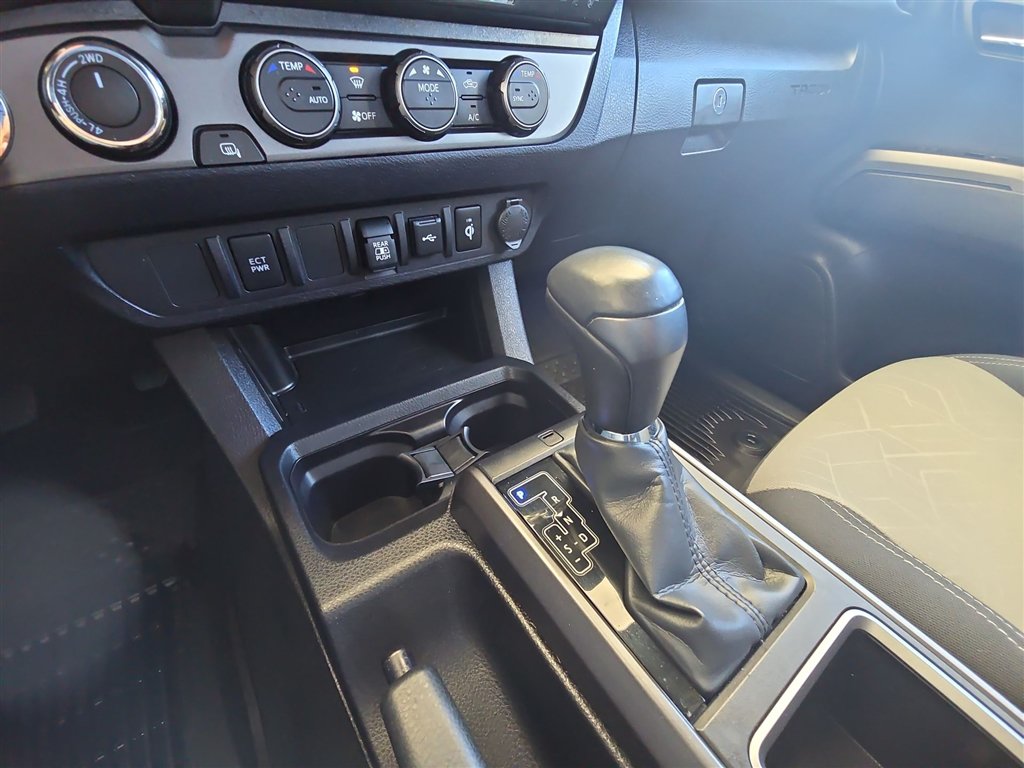 Used 2023 Toyota Tacoma TRD Off-Road AWD/4WD image 16