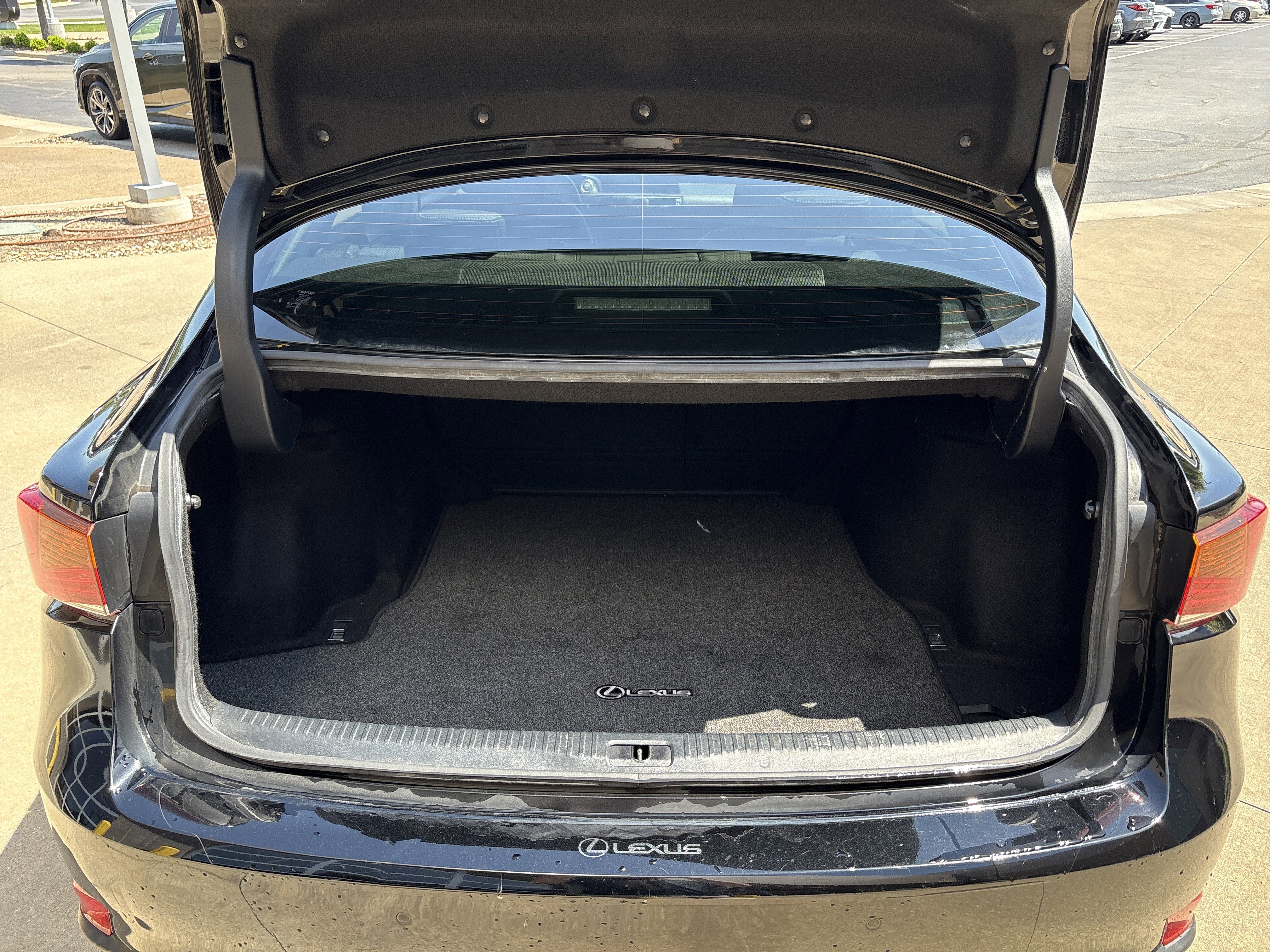 Used 2018 Lexus IS 300 AWD w/ Comfort Package image 32