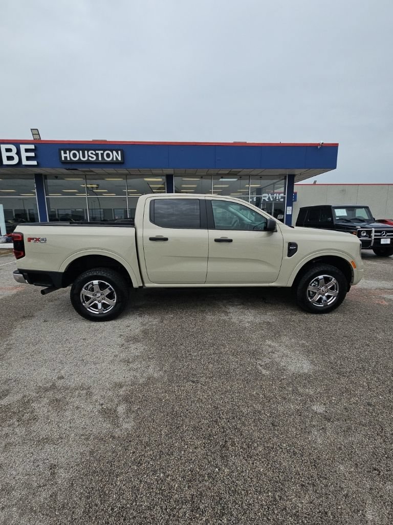 Used 2025 Ford Ranger XLT w/ FX4 Off-Road Package AWD/4WD image 8